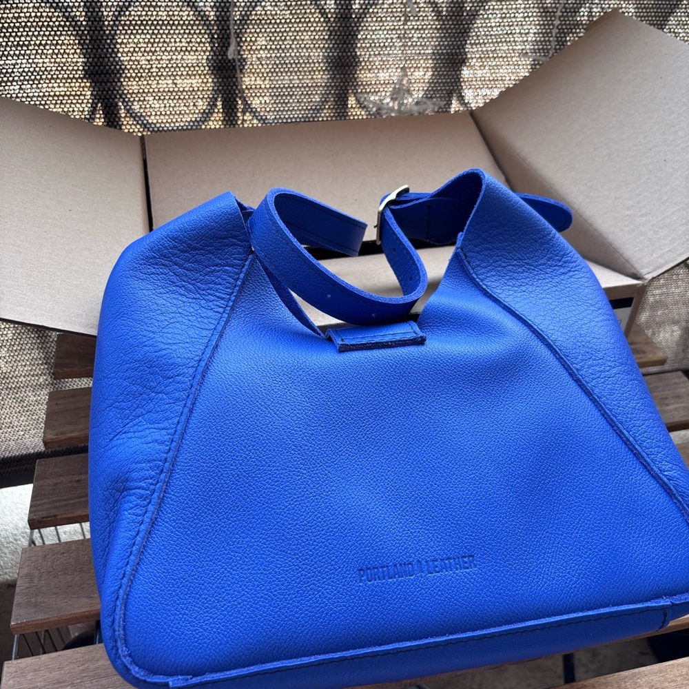 Portland Leather Vibrant Blue Tote